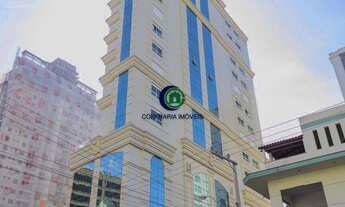 Imagem: 4 dormitórios, 4 suíte, 5 banheiro, 3