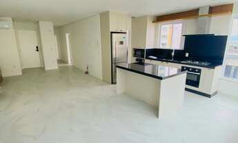 Imagem 2: 3 dormitórios, 3 suíte, 4 banheiro, 2 vagas na garagem, 120M² de Área Construída