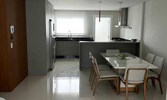 Imagem 2: 3 dormitórios, 3 suíte, 4 banheiro, 2 vagas na garagem, 139M² de Área Construída