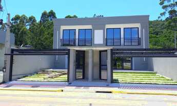 Imagem: LINDO SOBRADO NOVO 3 SUITES PISCINA AMPLO