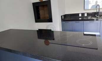 Imagem 2: SOBRADO 3 SUITES, FINAMENTE MOBILIADO COM VAGAS PARA 4 CARRO