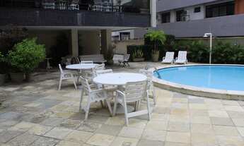 Imagem 3: 04 quartos sendo 02 suítes, piscina