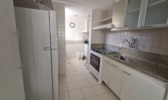 Imagem 2: Cobertura com piscina, frente mar