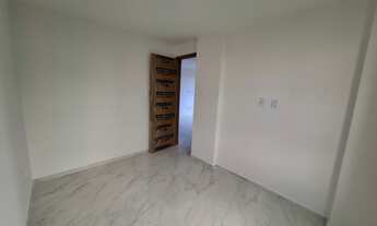 Imagem 6: 2 dormitórios, 1 suítes, 1 vaga na garagem, 60M² de Área Construída