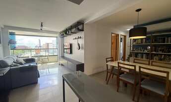 Imagem: 2 dormitórios, 1 suítes, 2 vagas na garagem