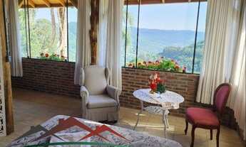 Imagem 5: Sítio 3,6 ha com vista panorâmica e acesso diretamente pela BR 116 possuindo chalé de 65 m