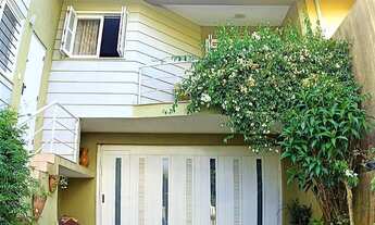 Imagem 4: Venha morar em uma linda casa de esquina de 271 m² possuindo 4 dormitórios sendo 02 suítes