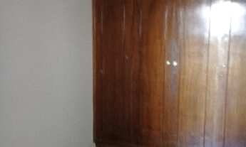 Imagem 5: 03 dormitórios c/ 03 AE piso taco, 02 salas piso taco, 01 cozinha planejada piso cerâmica