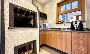 Imagem 6: Oportunidade. R$1.980.000,00. Casa super aconchegante, com amplo terreno e altíssimo padrã