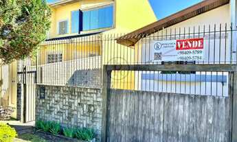 Imagem 2: Sobrado 3 dormitórios, sendo um suíte, com edícula e quintal no Pilarzinho