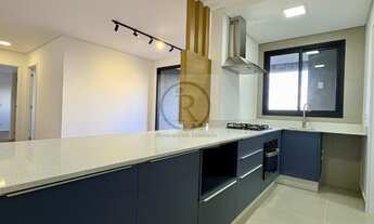 Imagem 4: Apartamento semi mobiliado de 2 dormitórios com suíte, condomínio clube, sacada com churra