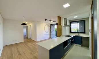 Imagem 2: Apartamento semi mobiliado de 2 dormitórios com suíte, condomínio clube, sacada com churra