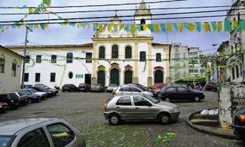 Imagem 3: Casarão em ruínas no Centro Antigo de Salvador, Largo da Palma, bairro Mouraria