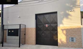 Imagem: Galpão Comercial de 400m² à Venda na