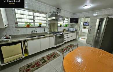 Imagem 6: Casa no Jardim Guanca: 4 Quartos, 1 Suíte, 6 Banheiros, 4 Vagas de Garagem, 324m² - São Pa