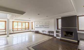 Imagem 2: Casa sobrado de Condomínio em Alphaville com 635m² e 4 Suites