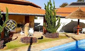 Imagem: 4 dormitórios, 1 suítes, 3 banheiro, 4