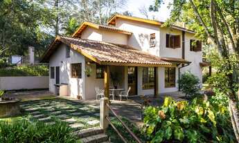 Imagem: Casa de alto padrão em condomínio no Paisagem