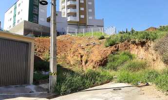 Imagem 3: 490M² de Área Total na Rua Iracema Fernandes Bertozzi