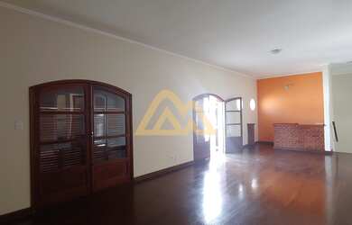 Imagem 6: 4 dormitórios na Rua Doutor Francisco Faria Lobato