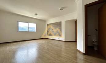 Imagem: 3 dormitórios na Rua Assis Figueiredo