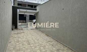 Imagem 2: Linda Casa à Venda: 2 Suítes, 85 m², 2 Vagas de Garagem em Bairro Tranquilo