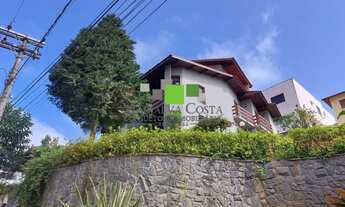 Imagem: CASA EM ARUJÁ COM REQUINTE E CONFORTO NO