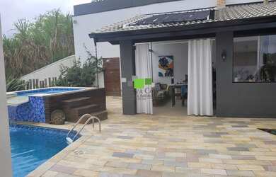 Imagem 6: Casa de Luxo com Vista Deslumbrante no Condomínio Arujá Hills III - Exclusividade e Sofist