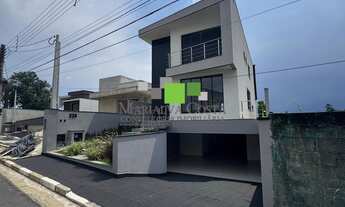 Imagem 2: SOBRADO EM 3 PAVIMENTOS PARA VENDER NO CONDOMÍNIO ARUJAZINHO IV