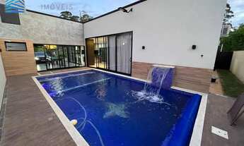 Imagem 2: Belíssima casa a venda, são 3 dormitórios sendo 1 suíte, churrasqueira, piscina aquecida e