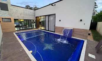 Imagem 5: Belíssima casa a venda, são 3 dormitórios sendo 1 suíte, churrasqueira, piscina aquecida e