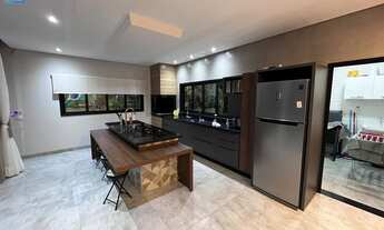 Imagem 7: Belíssima casa a venda, são 3 dormitórios sendo 1 suíte, churrasqueira, piscina aquecida e