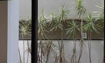 Imagem 3: Casa com fino acabamento, totalmente reformada no Cond. Damha IV