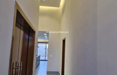 Imagem 7: Linda casa recém-construída no Condomínio Quinta do Lago