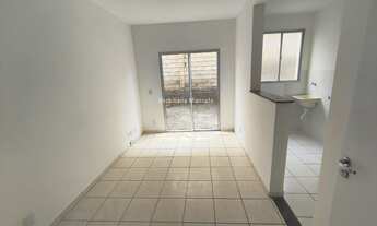 Imagem 1: Apartamento térreo com quintal no Cond. Rio Candelaro - Rios dItália