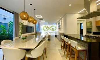 Imagem 6: Venha conhecer essa incrível casa com 5 quartos sendo 5 suítes, totalizando 330,00 m2 de á