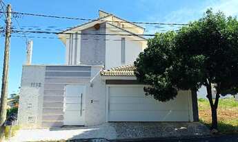 Imagem 1: Linda casa Residencial Amazonas, moderna e com muita iluminação, além de semi poço artesia