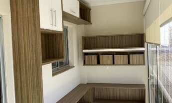 Imagem 5: Apartamento rico em moveis planejados, com espaço amplo, com 3 dormitórios e 1 suíte