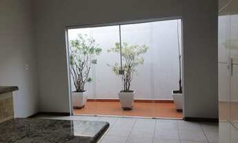 Imagem 6: Ampla Casa, garagem para 5 carros, 3 dormitórios sendo 1 suite