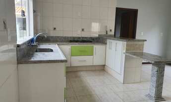 Imagem 7: Ampla Casa, garagem para 5 carros, 3 dormitórios sendo 1 suite