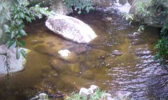 Imagem 7: Residência Ilhabela com cachoeira