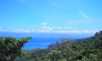 Imagem: Terreno com vista para o mar