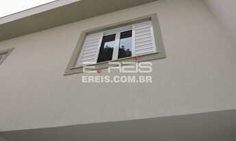 Imagem 6: Imperdível Casa de 3 Quartos à Venda em Vila Comercial, São Paulo-SP: 1 Suíte, 3 Banheiros