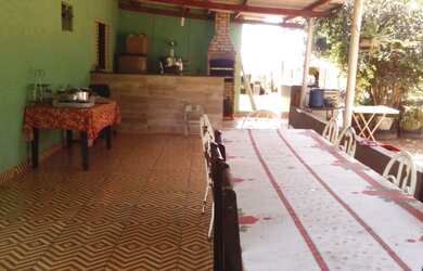 Imagem 2: 2 dormitórios, 2 banheiro, 3 vagas na garagem