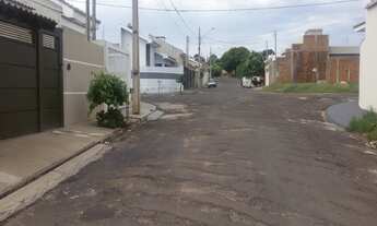 Imagem 3: 3 dormitórios, 1 suítes, 3 banheiro, 2 vagas na garagem, 10M² de Área Construída