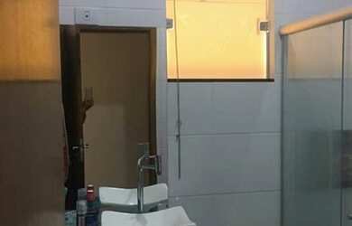 Imagem 2: 2 dormitórios, 1 suítes, 2 banheiro, 1 vaga na garagem, 130M² de Área Construída