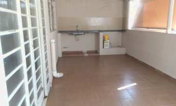 Imagem 3: 2 dormitórios, 3 banheiro, 1 vaga na garagem