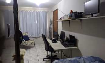 Imagem 2: 4 dormitórios, 1 suítes, 2 vagas na garagem, 106M² de Área Construída