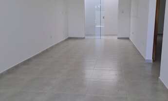 Imagem 5: Excelente Imóvel Novo com Ótimo Acabamento na Pintura e Piso em Porcelanato