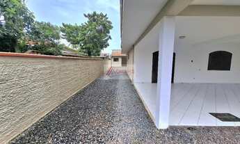 Imagem 3: Excelente Residência Ampla no Bairro Piçarras